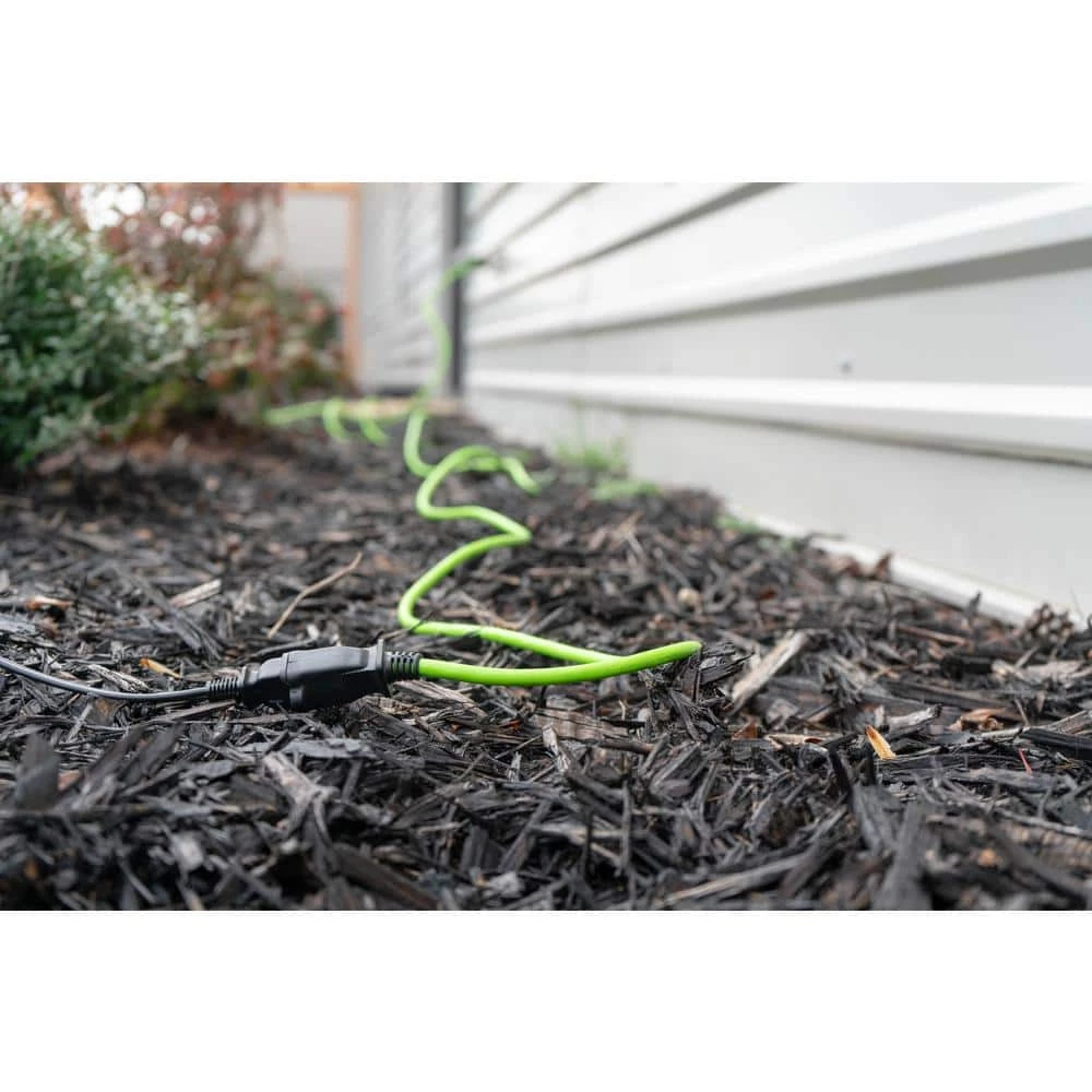 120 ft. 16/2 SJTW Outdoor Light-Duty Extension Cord by Woods 5 120 ft. 16/2 SJTW Outdoor Light-Duty Extension Cord by Woods - Image 5