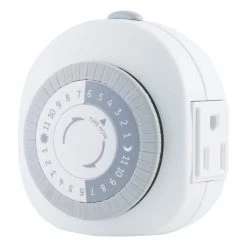 24-Hour Indoor Plug-In 1-Outlet Timer by GE