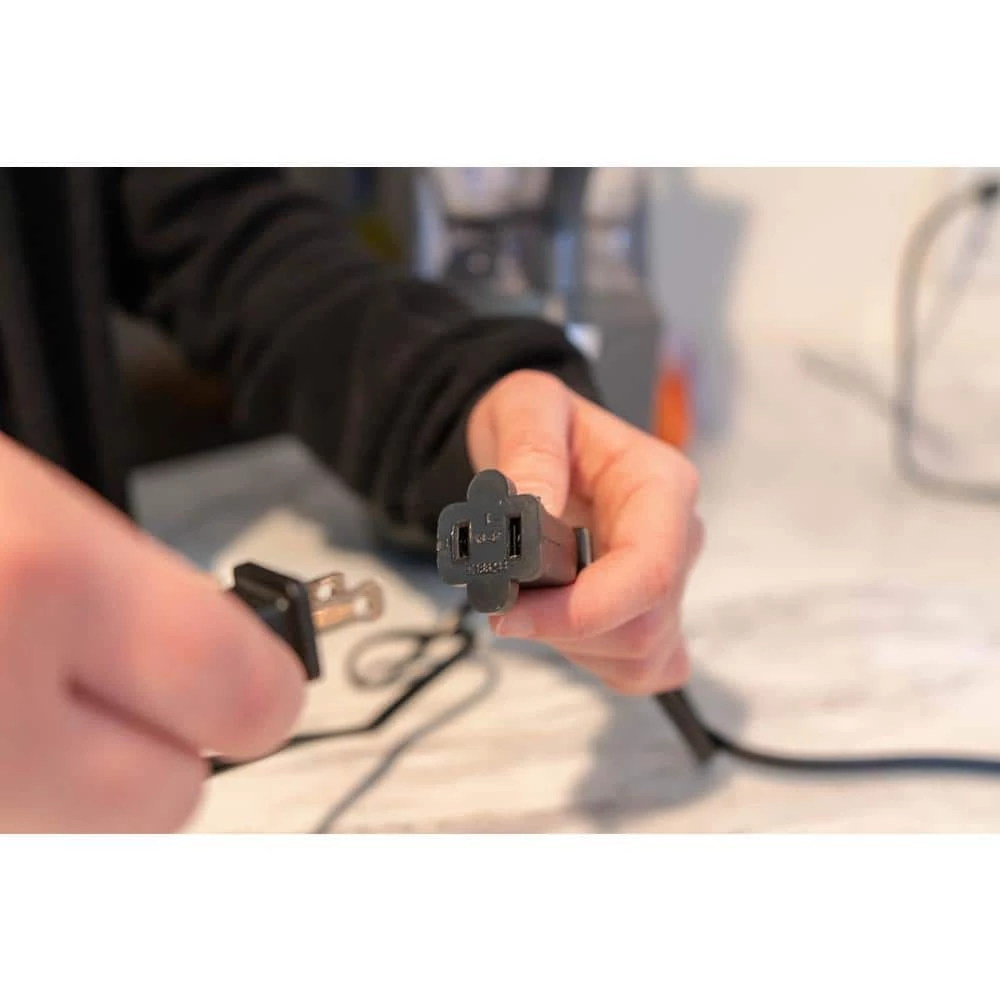 6 ft. 16/2 2-Wire 292 HPN Appliance Power Cord by Woods 2 6 ft. 16/2 2-Wire 292 HPN Appliance Power Cord by Woods - Image 2